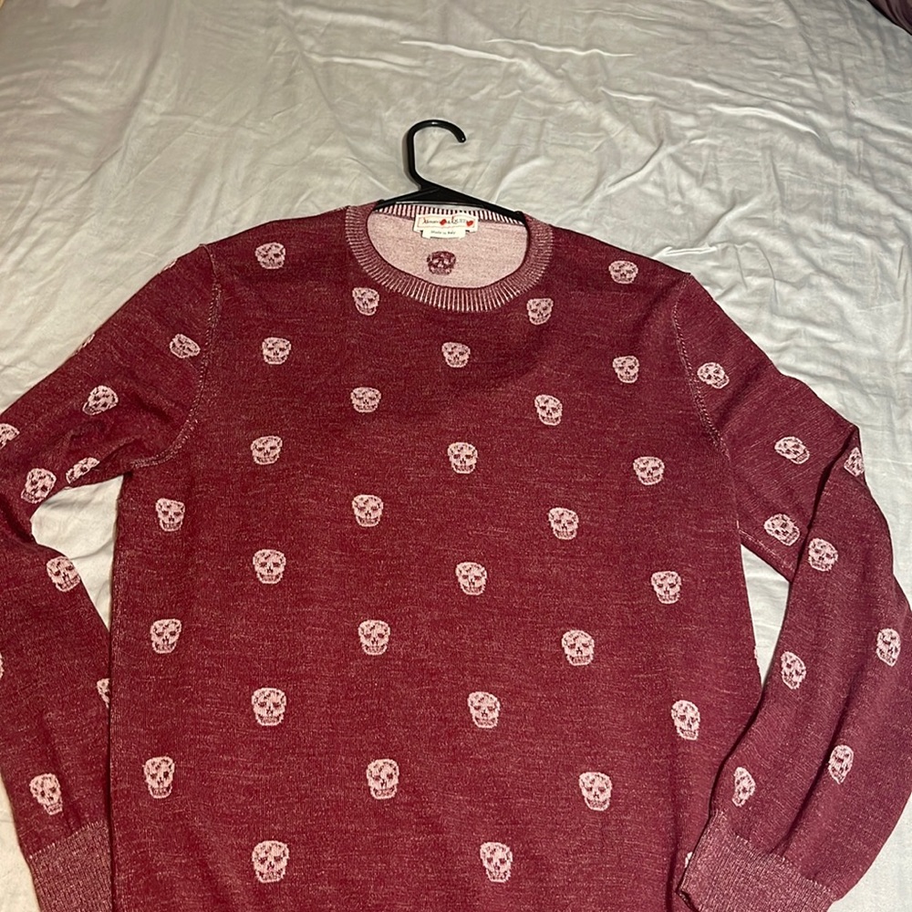 Alexander McQueen
Skull Lurex-Knit Wool Sweater (unisex)